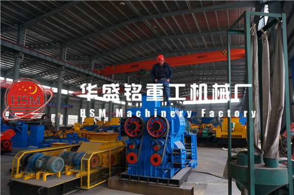 一臺(tái)四輥破碎機(jī)價(jià)格是多少